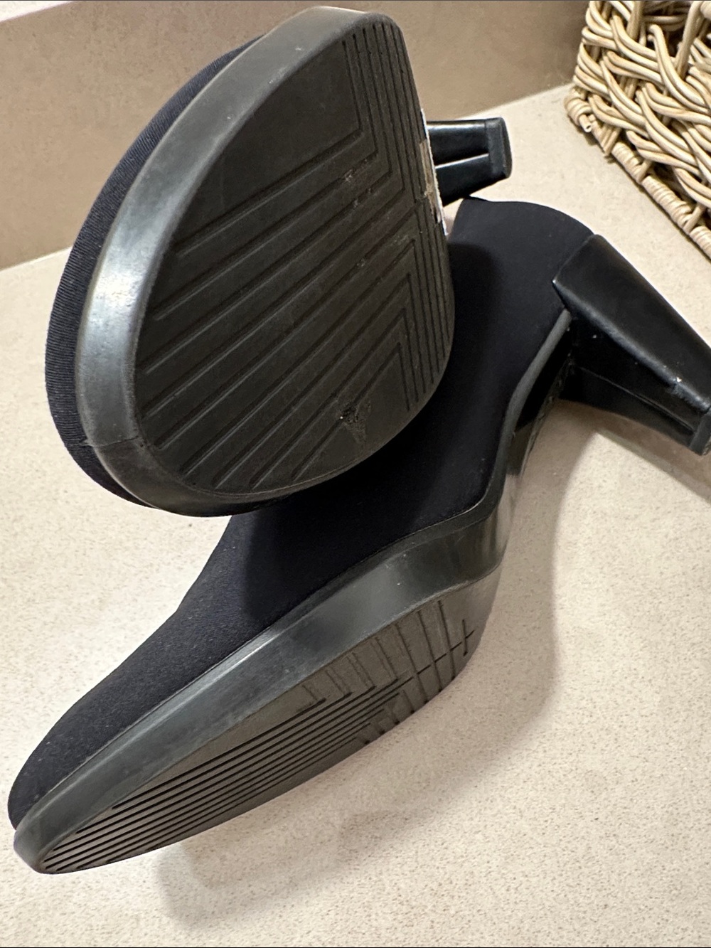 Ecco Women's Black Slip-On heels - Picture 8 of 8